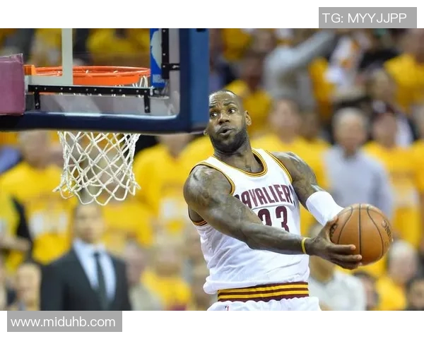 意外碰撞姚明与詹姆斯引发的篮球传奇故事与友谊之旅 意外碰撞姚明与詹姆斯引发的篮球传奇故事与友谊之旅